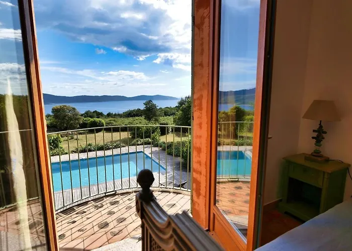 La Castagna Sea View Pool 科蒂基亚瓦里